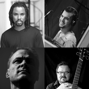 国产熟妇🈚️码AV水也
